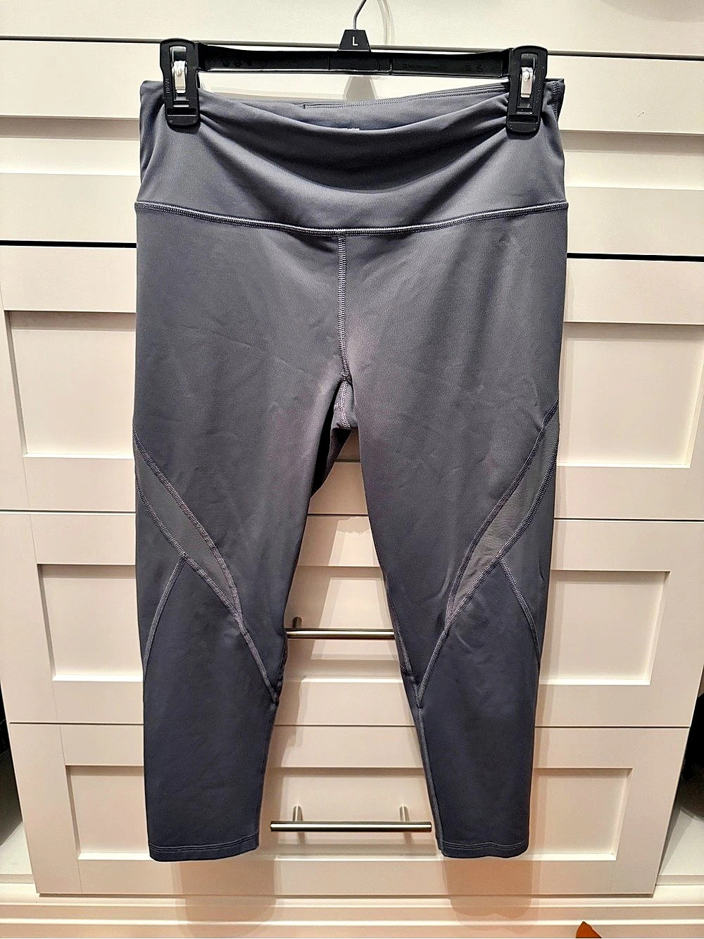 Victoria's Secret Knockout Capri Gray Size M
